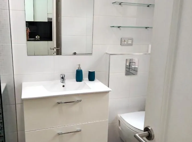 Deluxe Windsor Park Апартаменты Адехе